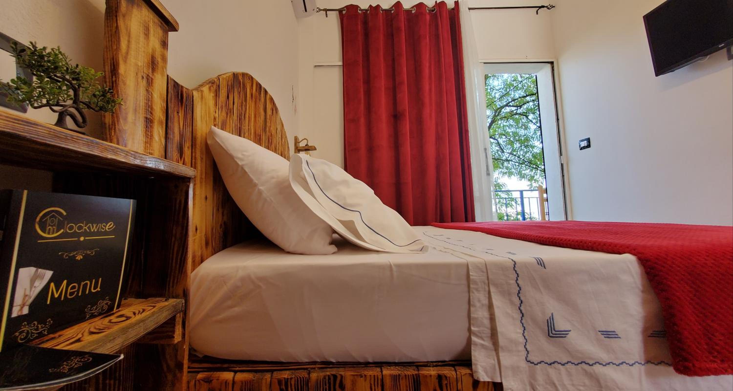 Clockwise GuestRooms