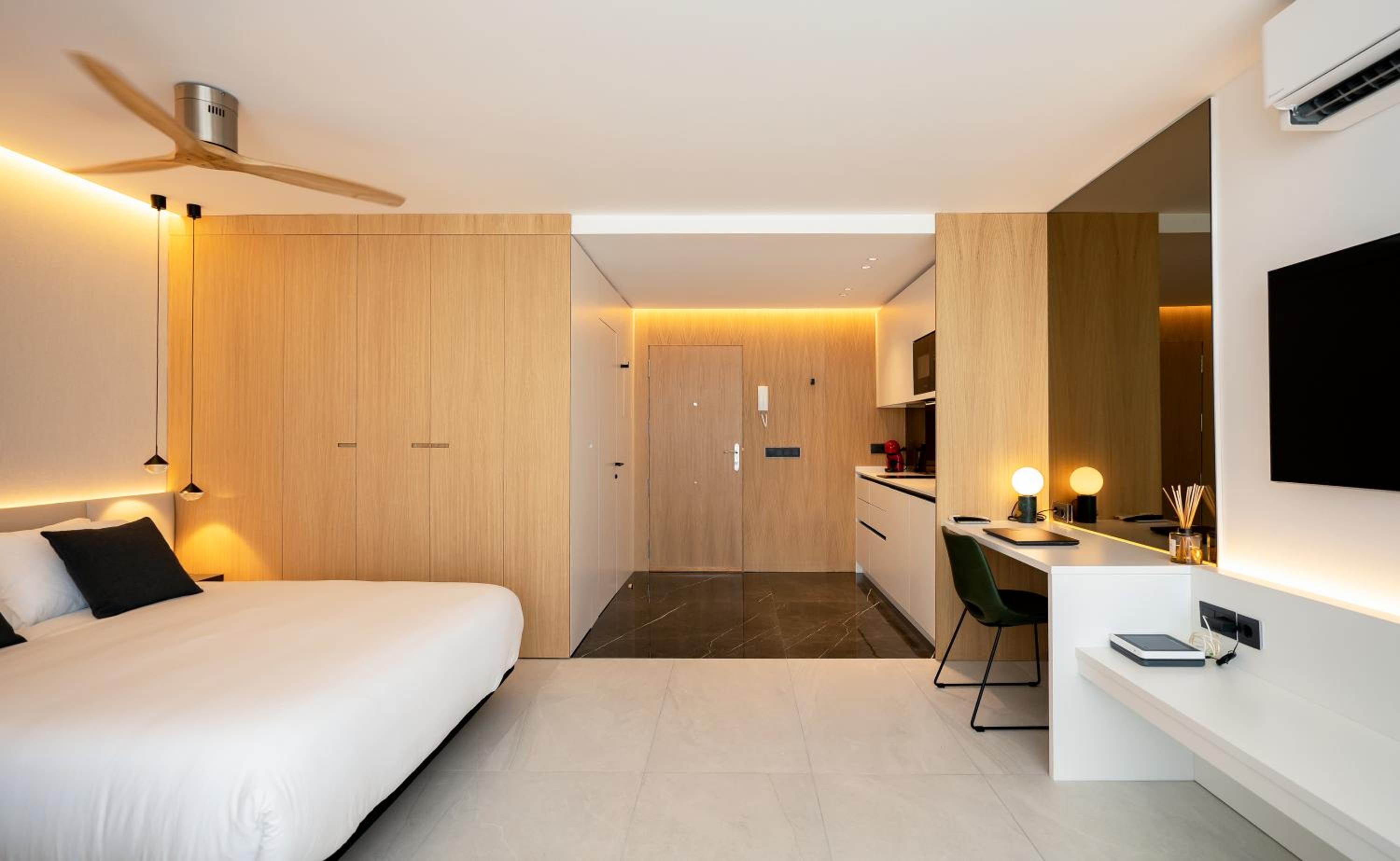 hotel room