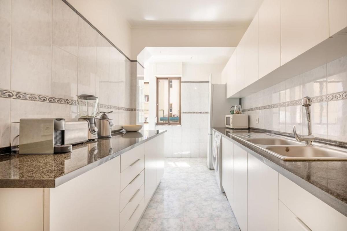 GuestReady - Beachside Apartment near Praia de Carcavelos view 3