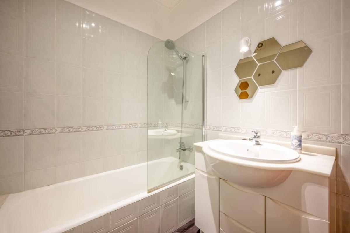 GuestReady - Beachside Apartment near Praia de Carcavelos view 4