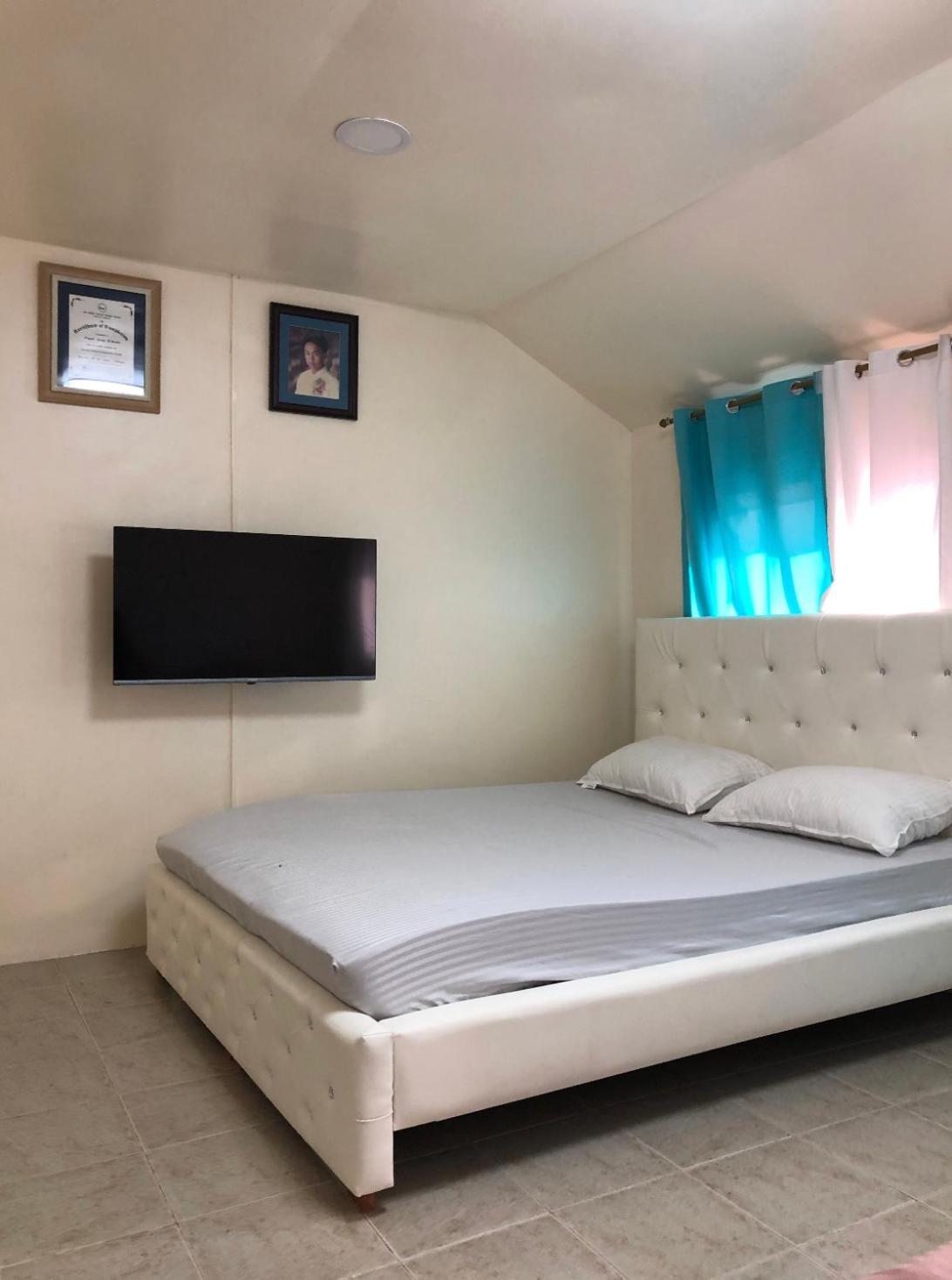 House 12 person capacity 2 queen size bed and 5 single bed view 5