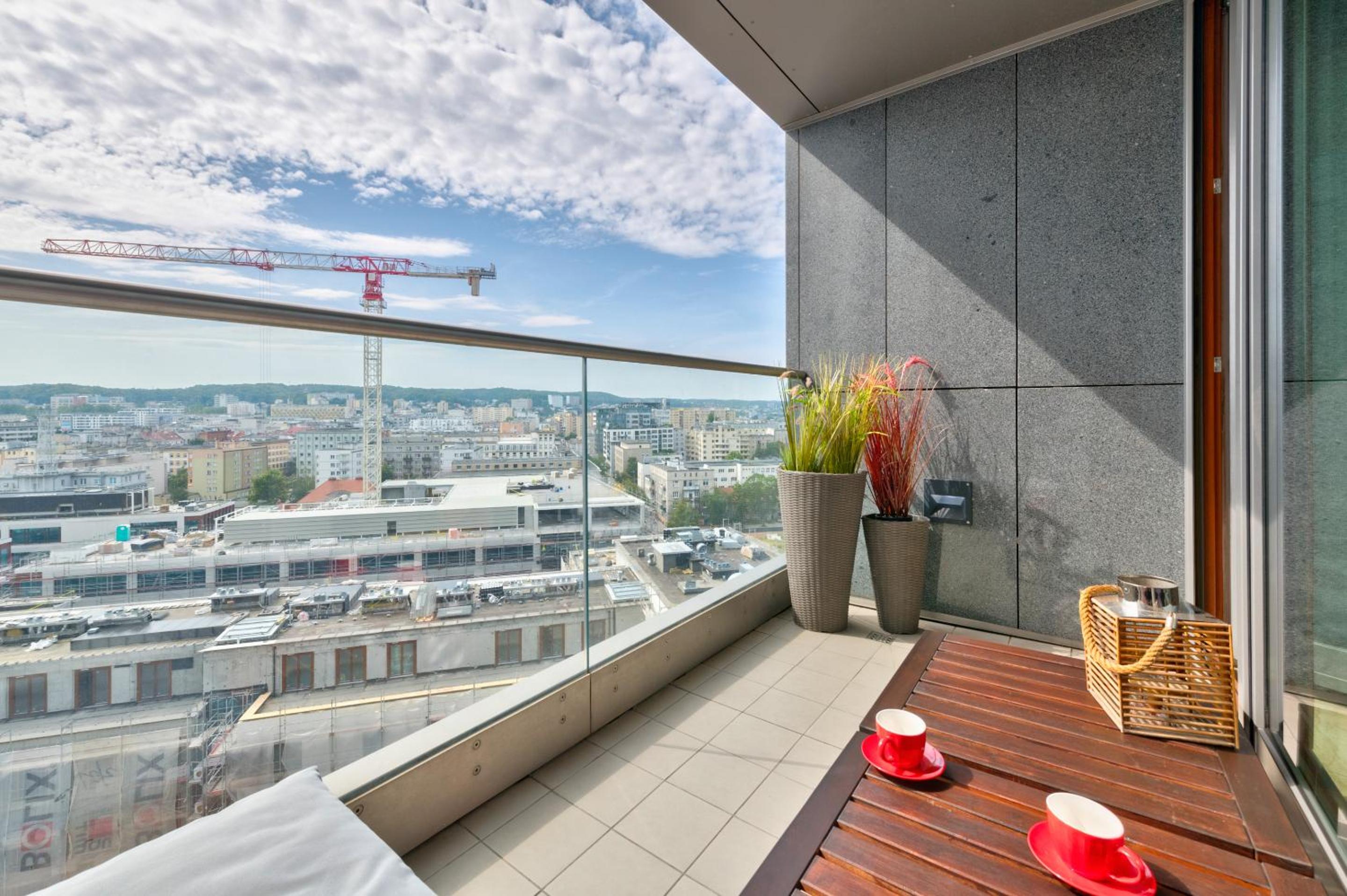 SEA TOWERS Panorama Apartments by Noclegi Renters