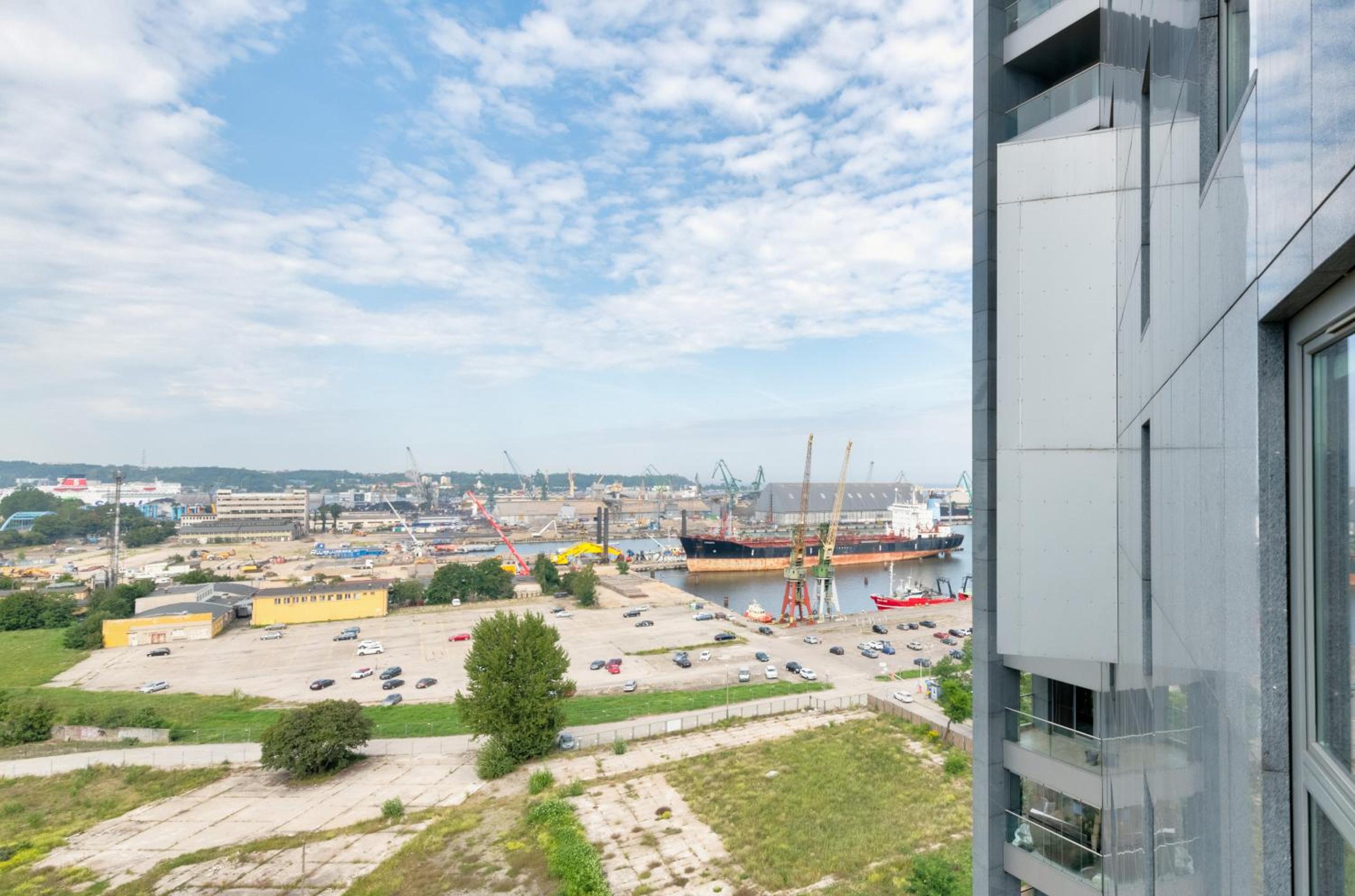 SEA TOWERS Panorama Apartments by Noclegi Renters