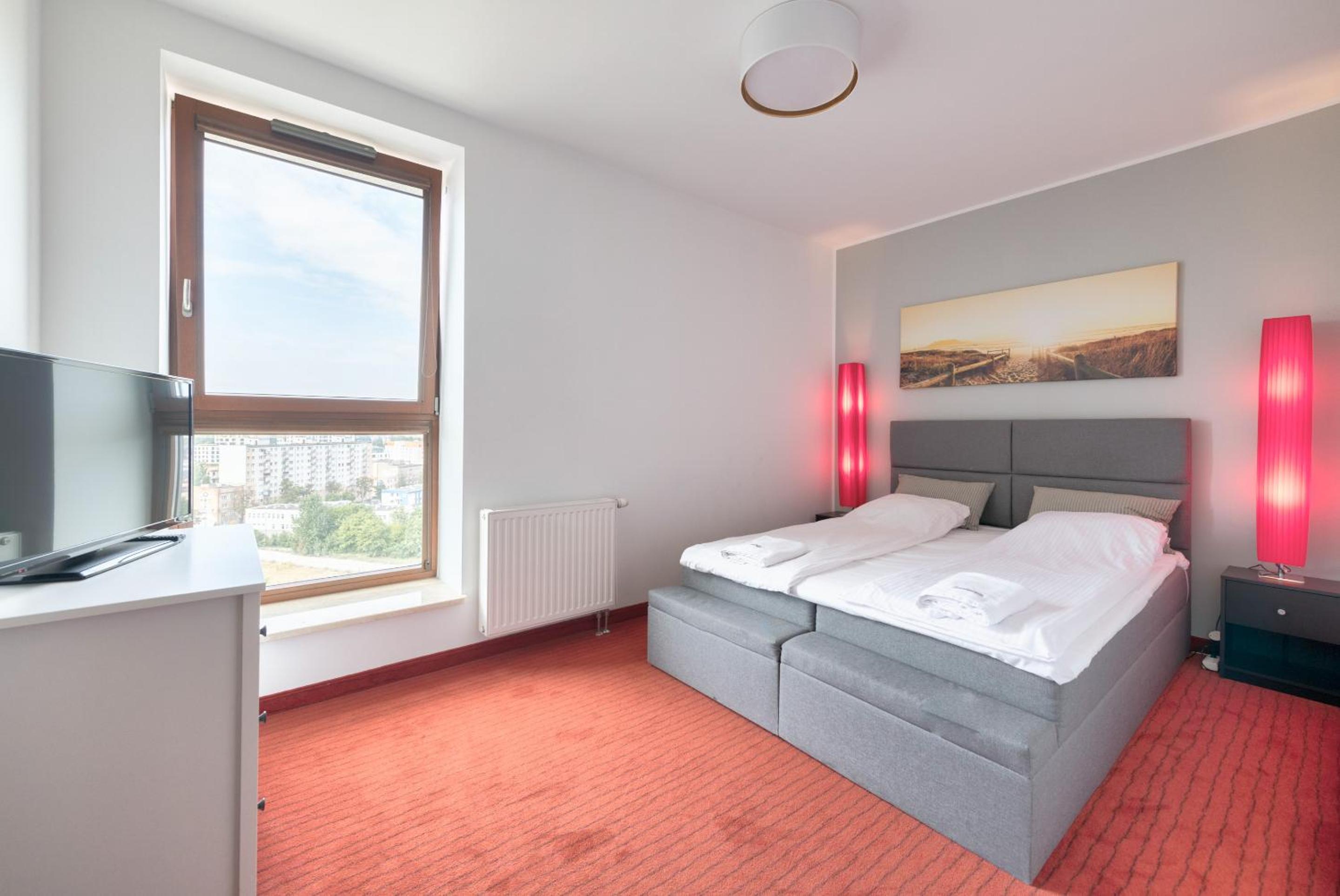 SEA TOWERS Panorama Apartments by Noclegi Renters