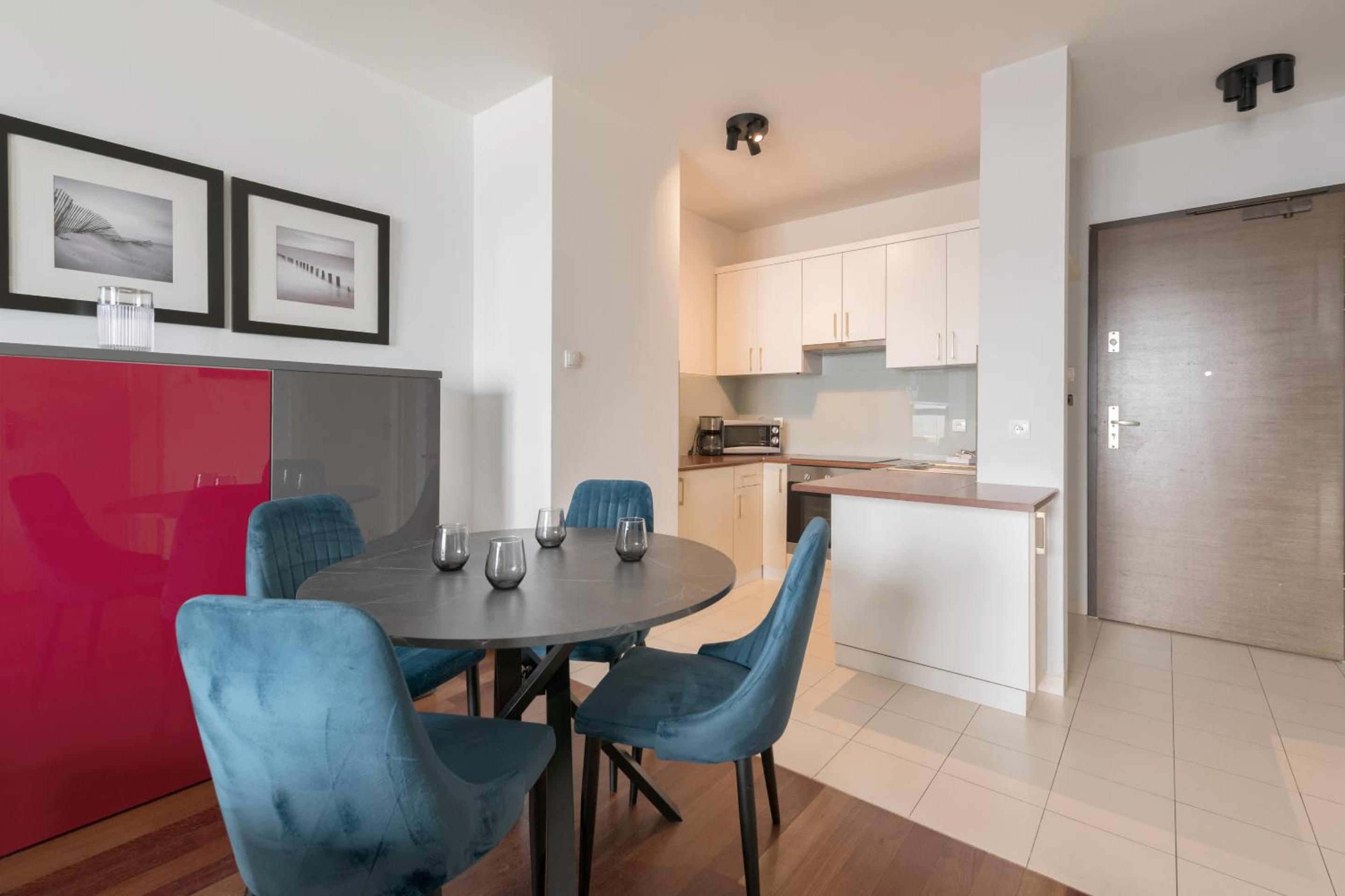 SEA TOWERS Panorama Apartments by Noclegi Renters