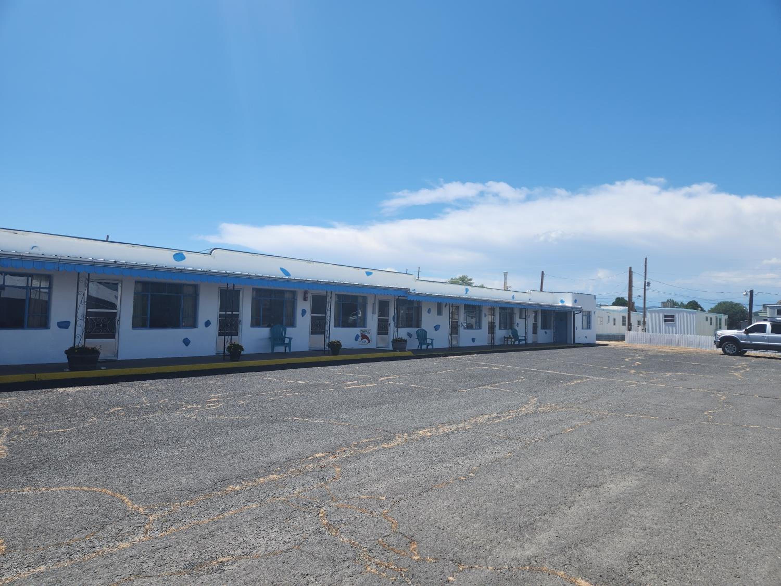 Maverick Motel view 4