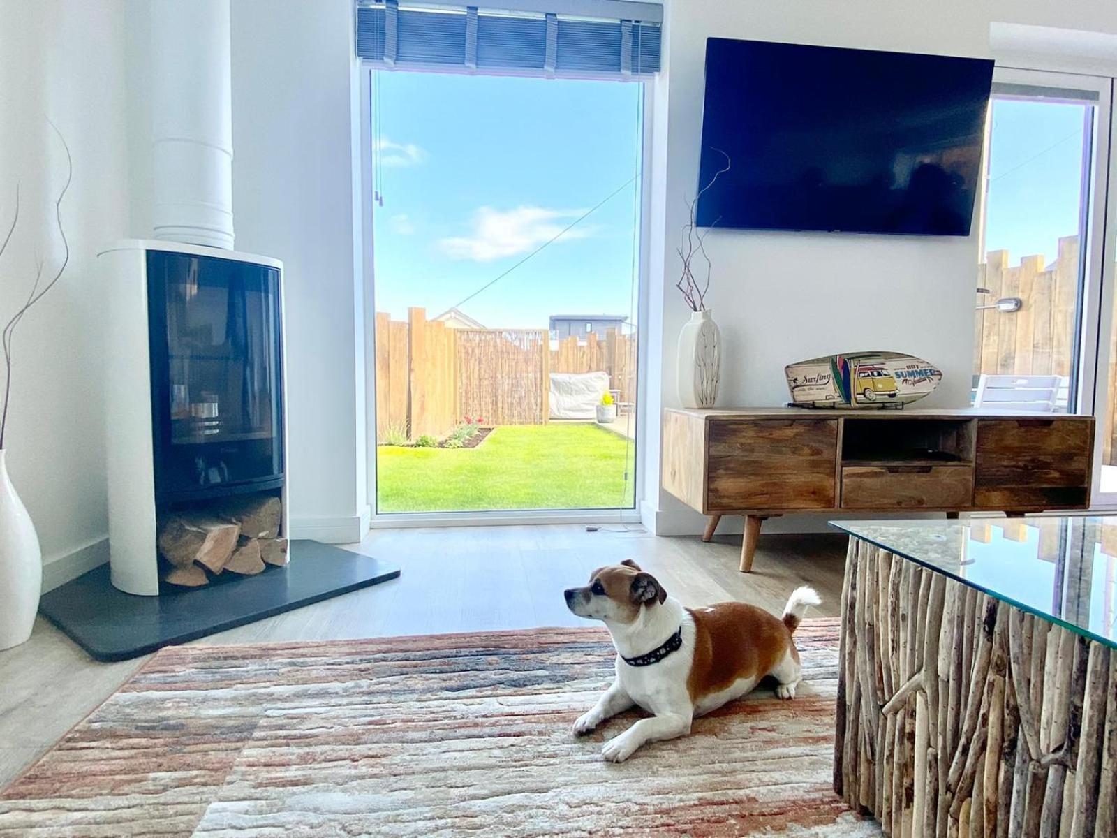 Littlecroft, Hollywell Bay by Together Travel - Luxury Seaside Cottage Retreat