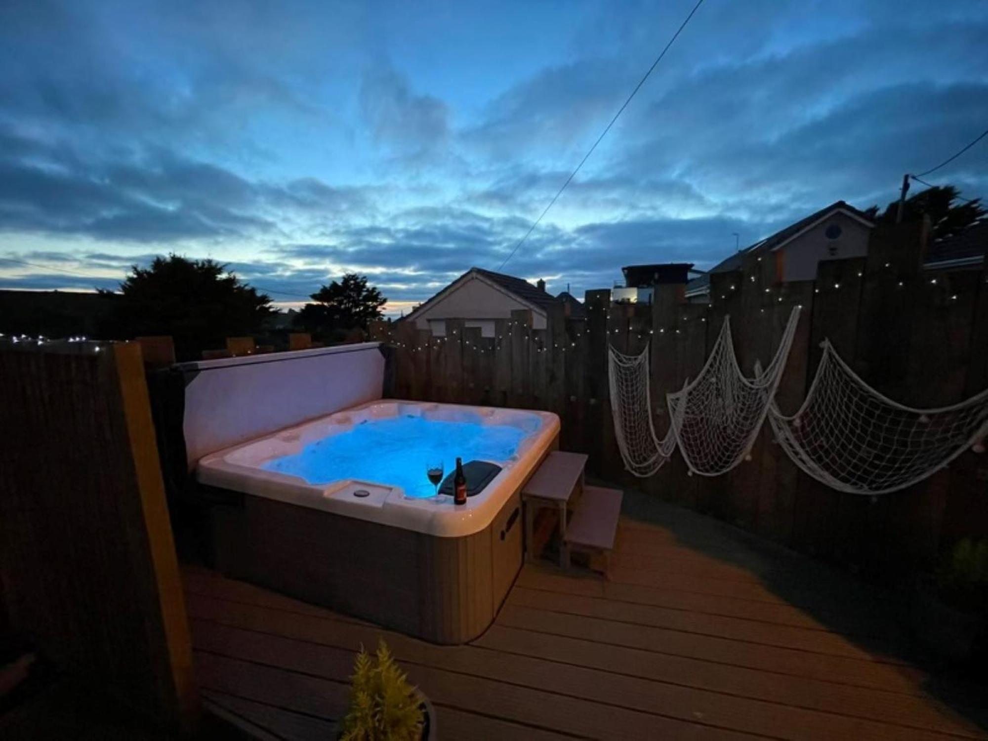 Littlecroft, Hollywell Bay by Together Travel - Luxury Seaside Cottage Retreat