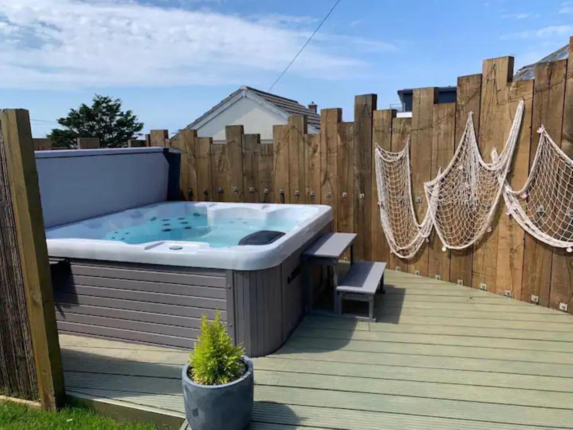 Littlecroft, Hollywell Bay by Together Travel - Luxury Seaside Cottage Retreat