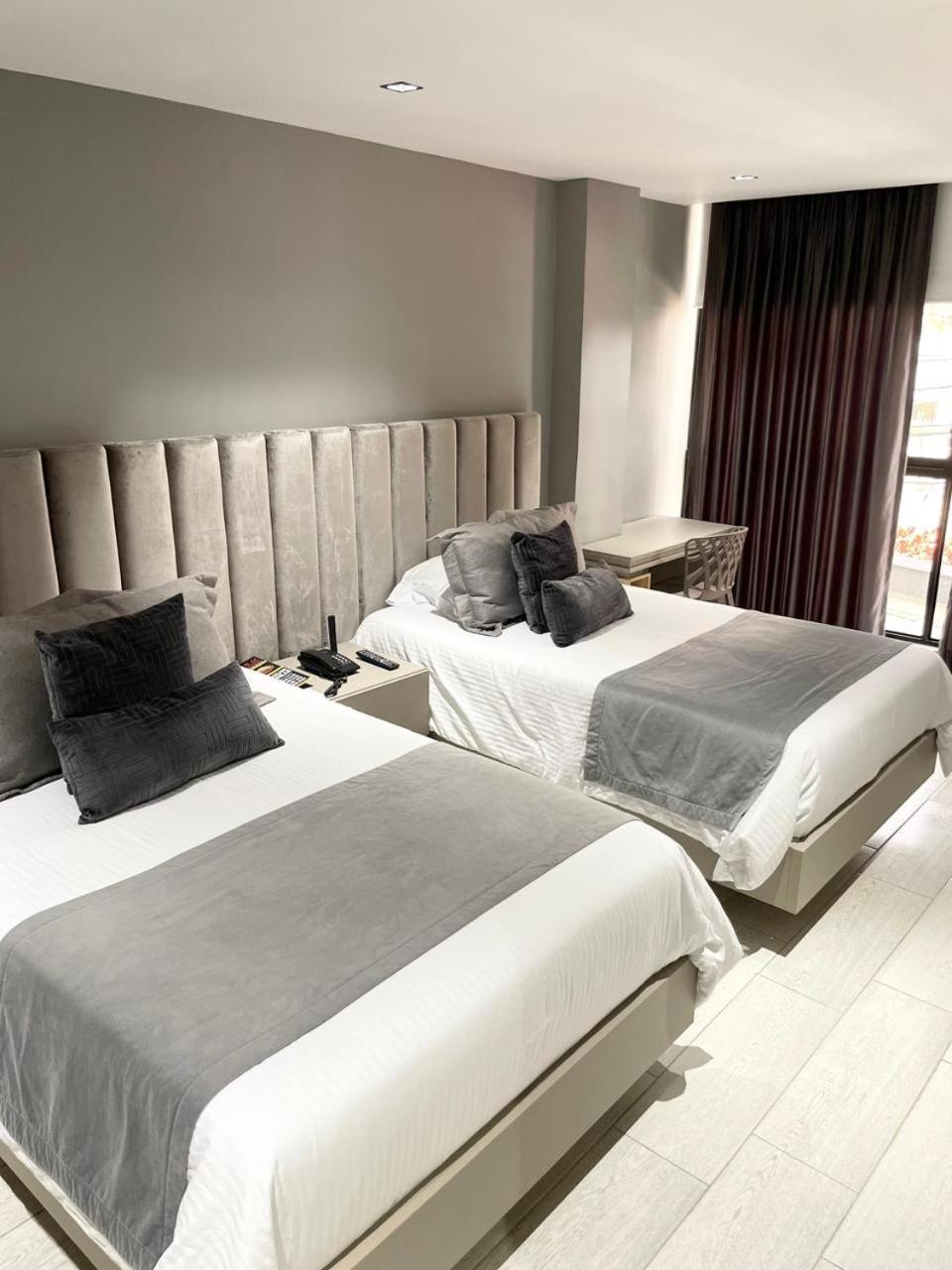 Hotel Plaza Doce