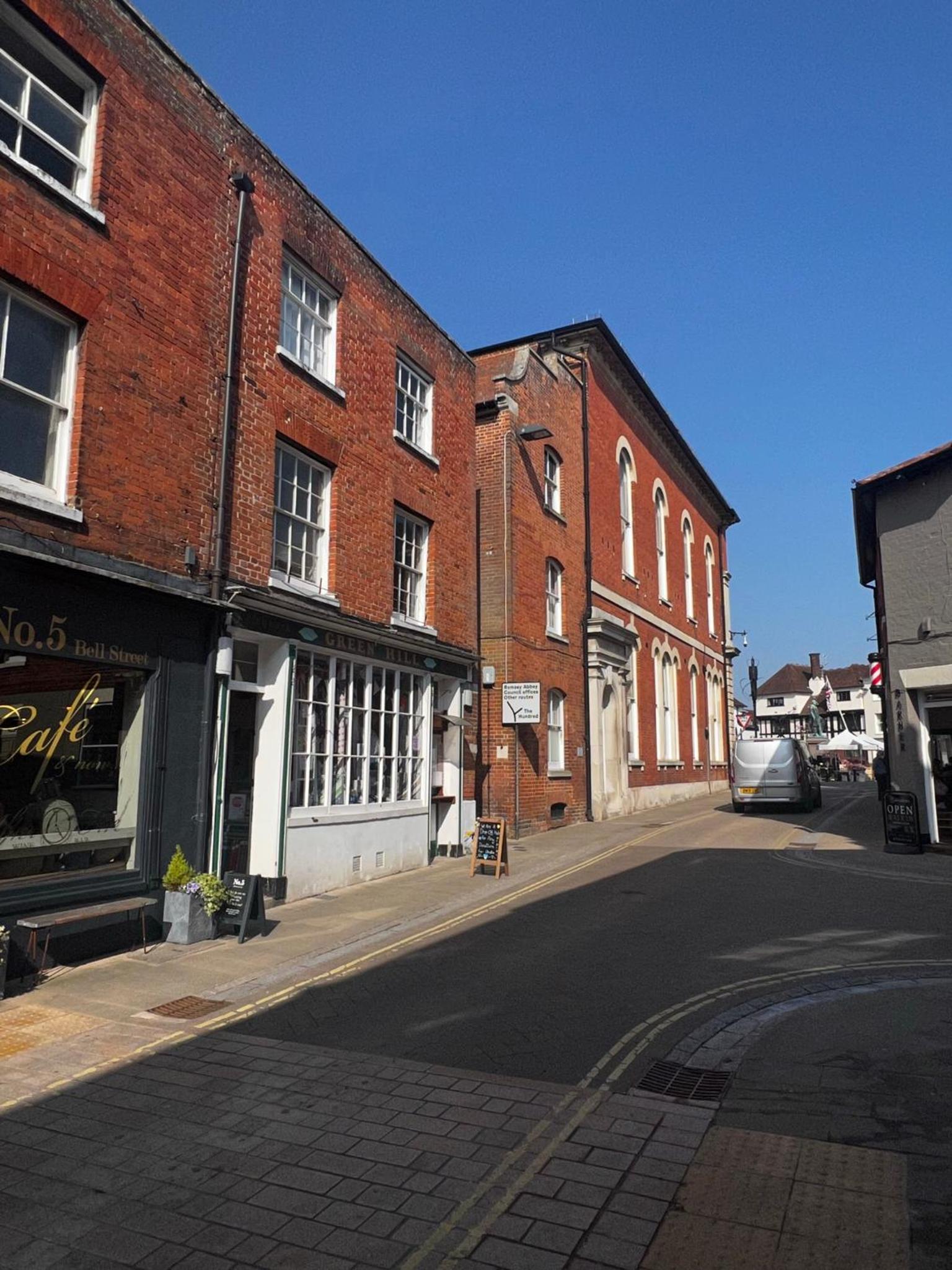 The Farthings, Romsey Apartment view 4