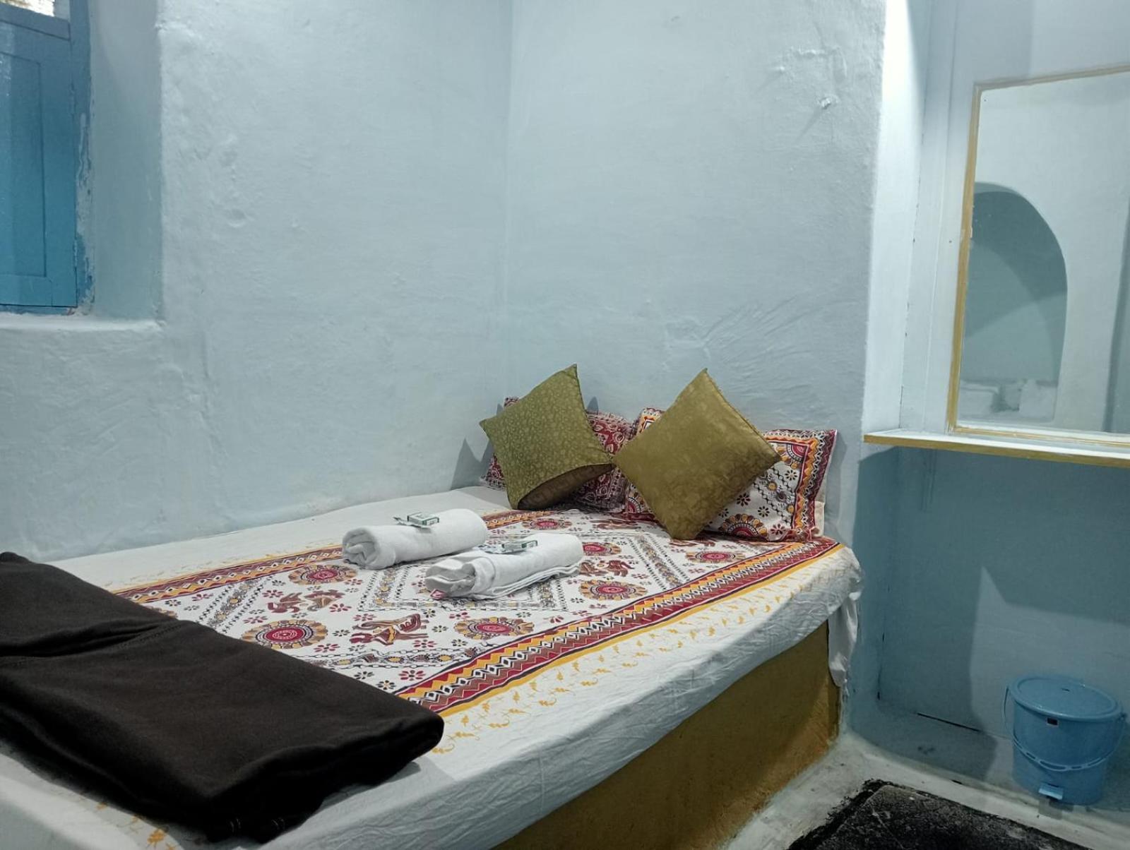 Peshagar Guest House