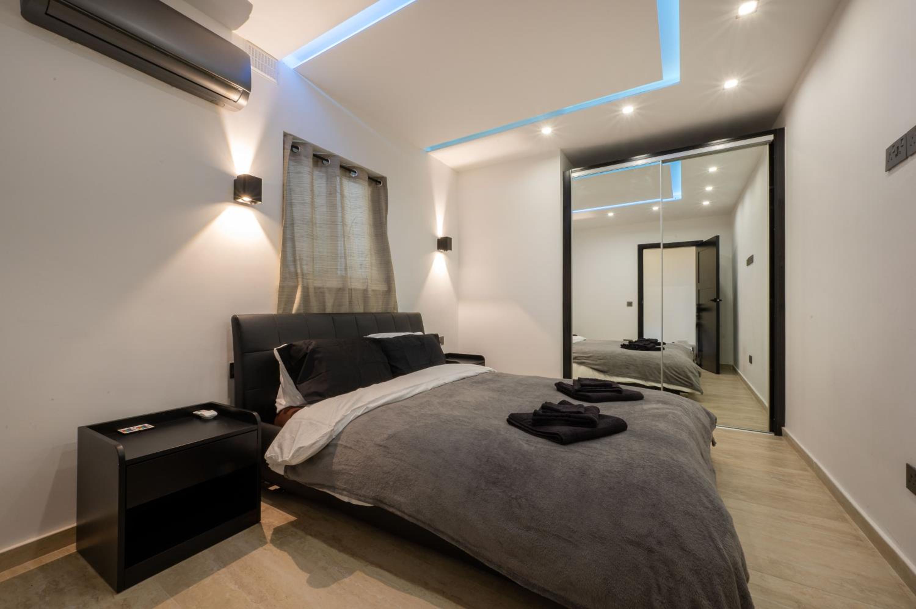 Stylish 2 bedroomed apartment Gzira (UPDATED PICS) view 4