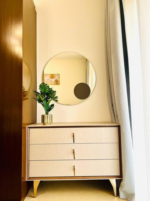 One Bedroom Apartment MuscatBay view 5