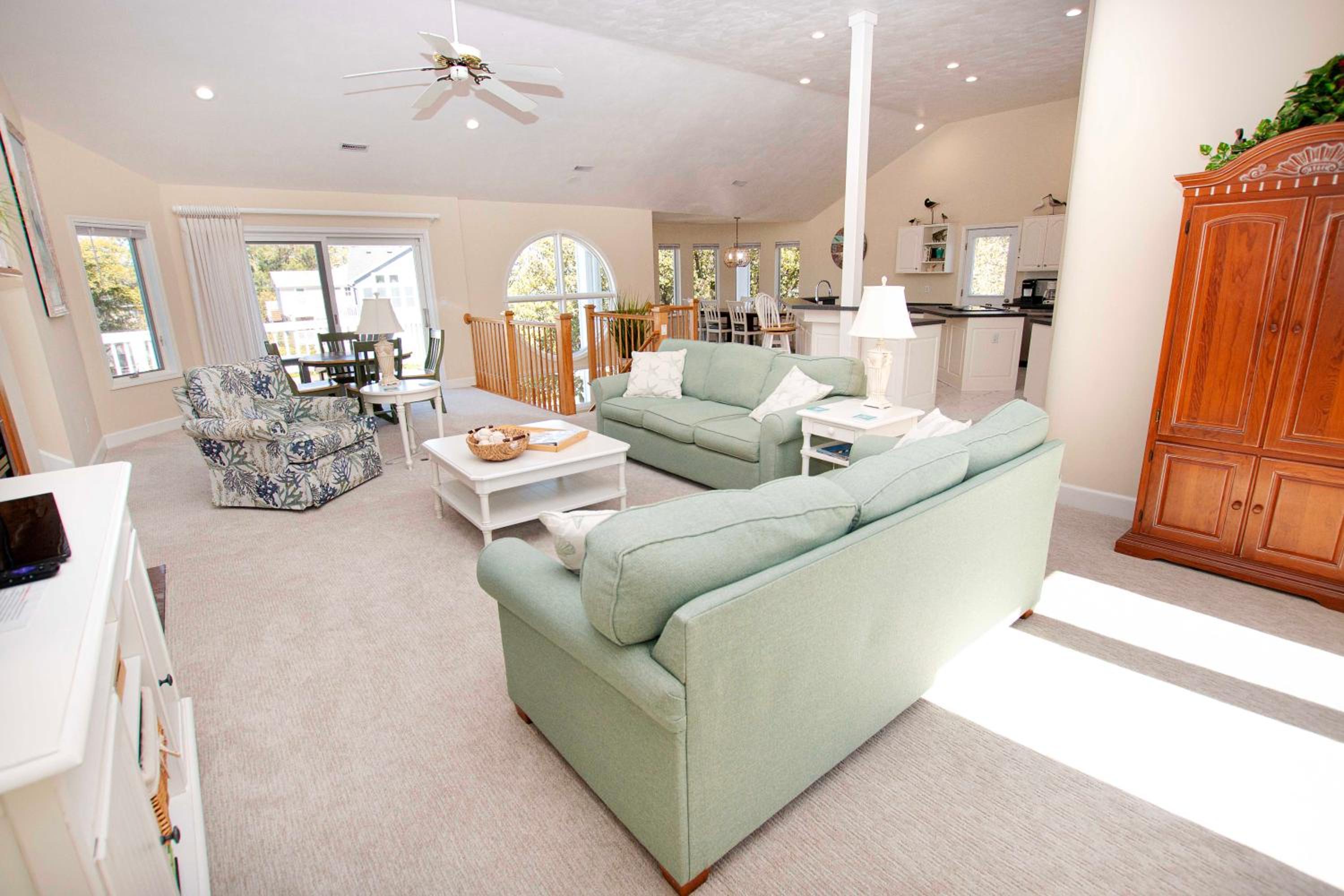 Soundside, Community Amenities, Sun Decks, 327, Footprints by the Sound view 5