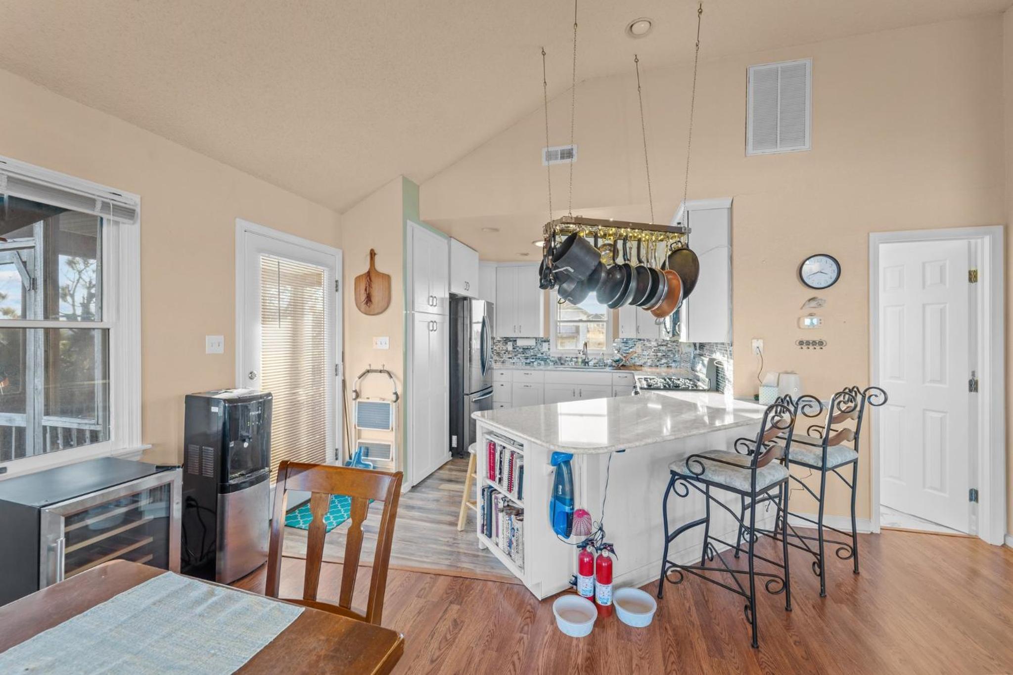 Oceanside, Ocean View, Pets Welcome, Wild Horses! 4x1620, Sunshine Day view 4