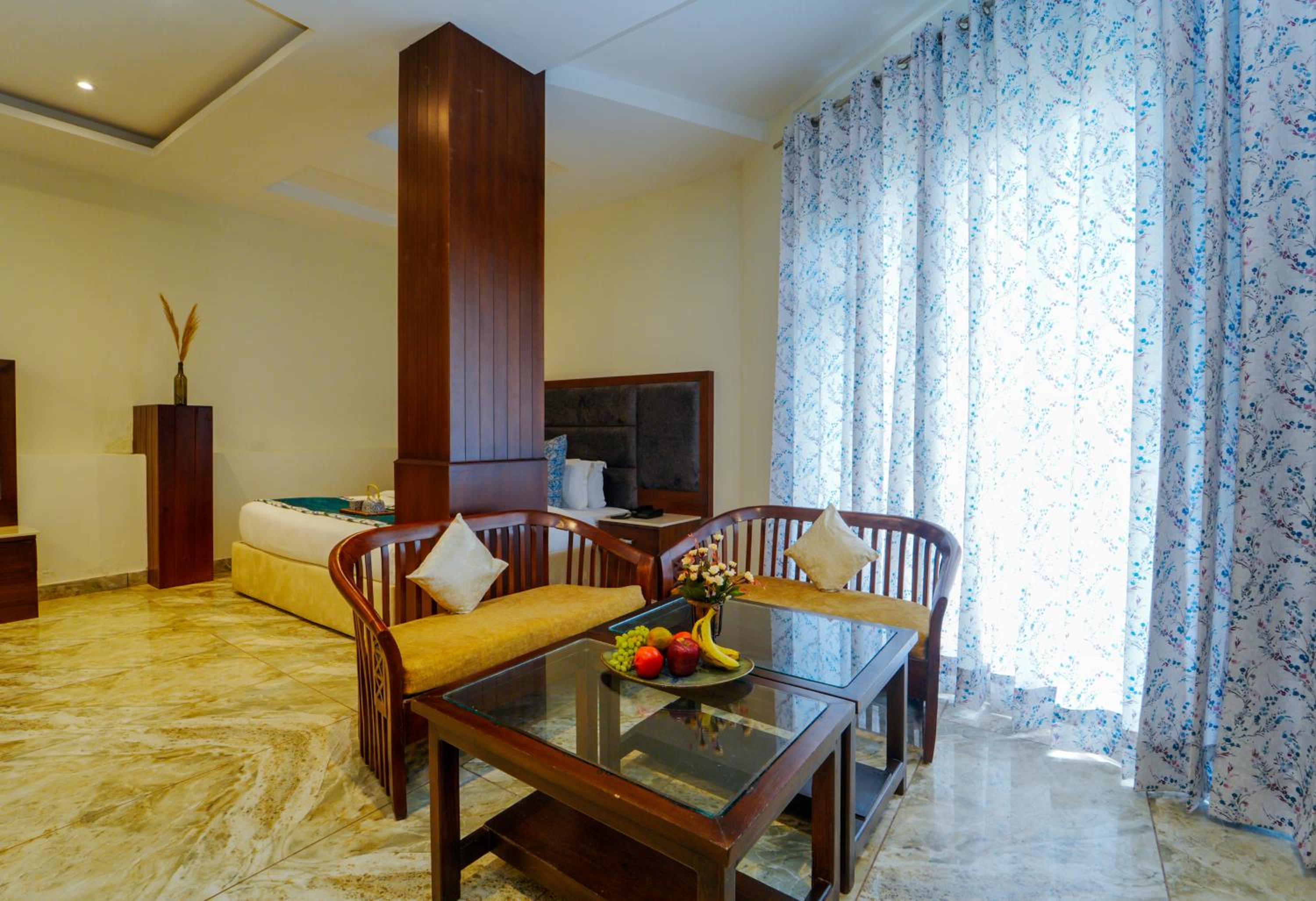 Hotel Mont View Kasauli !! Balcony Rooms ! Terrace ! Restaurant ! Spa !! view 2