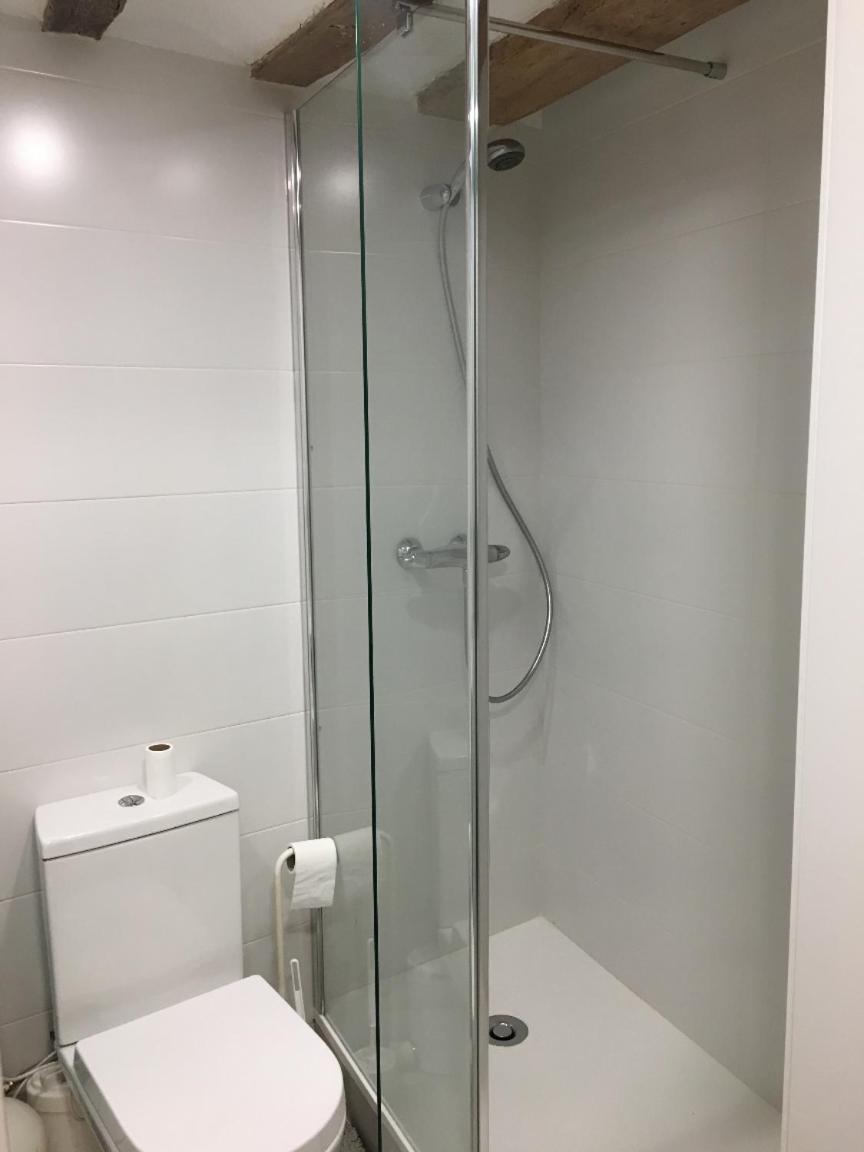 APARTAMENTO LOFT LAUREL coqueto con Aire ac by Apartamentos Logrono org