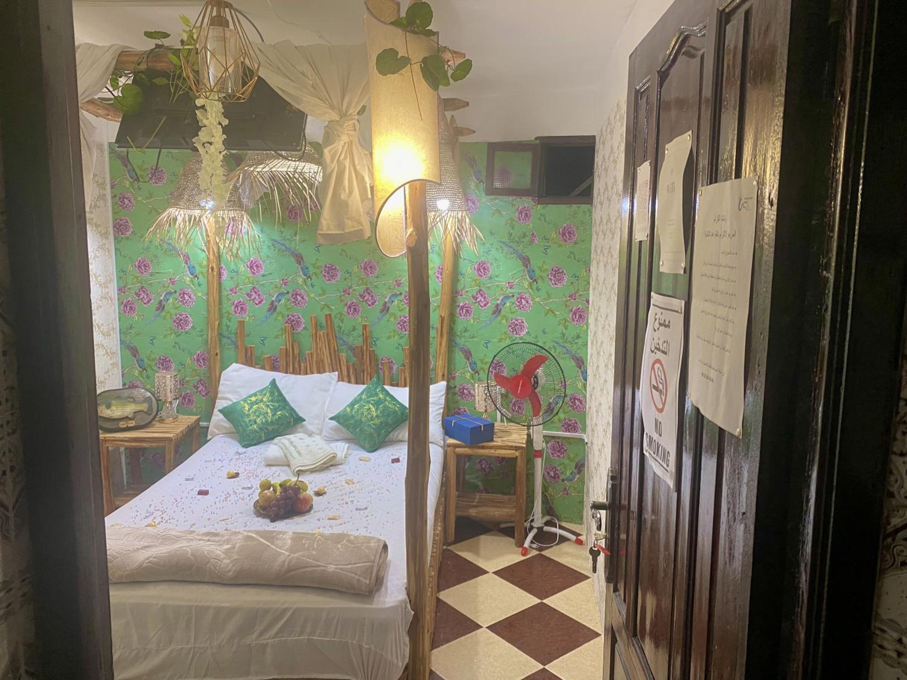 hotel room