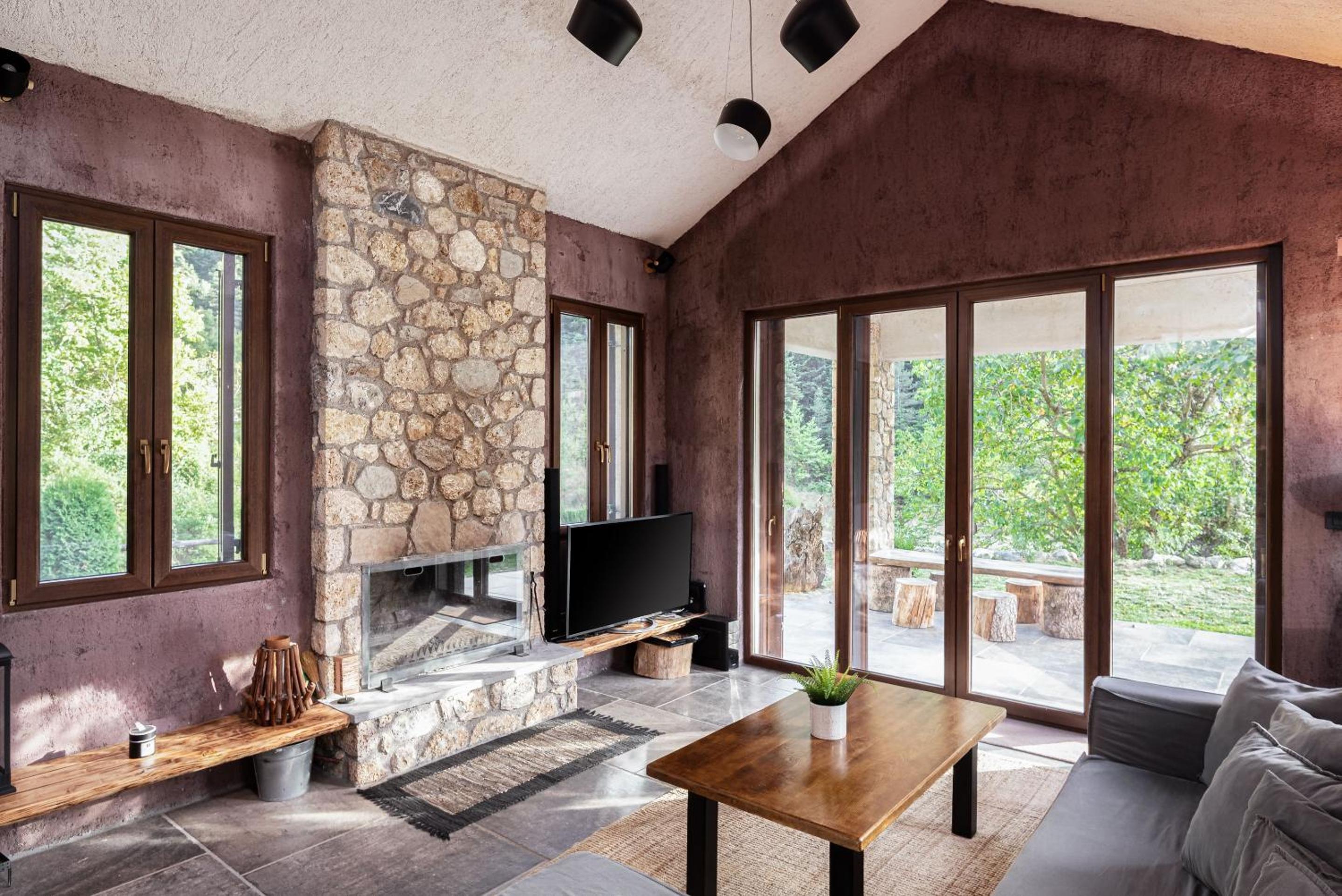 Hidden Stone Chalet view 3