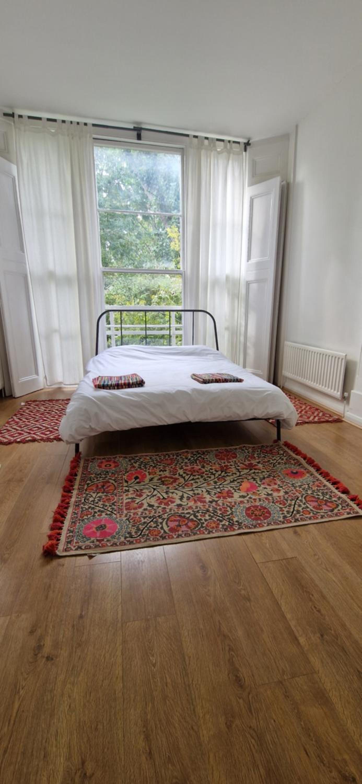 Primrose Hill - Charming, Cosy, 2 Double Bedrooms Apartment