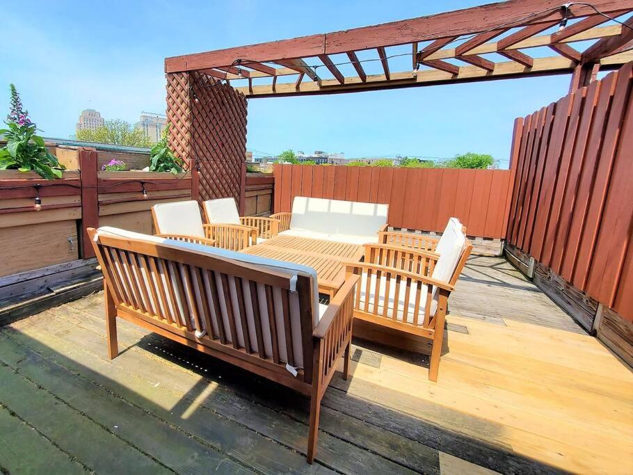 New Haven Vacations - The Brick House Wooster Sq at Yale with Skyline Deck and WD - Property Image 20