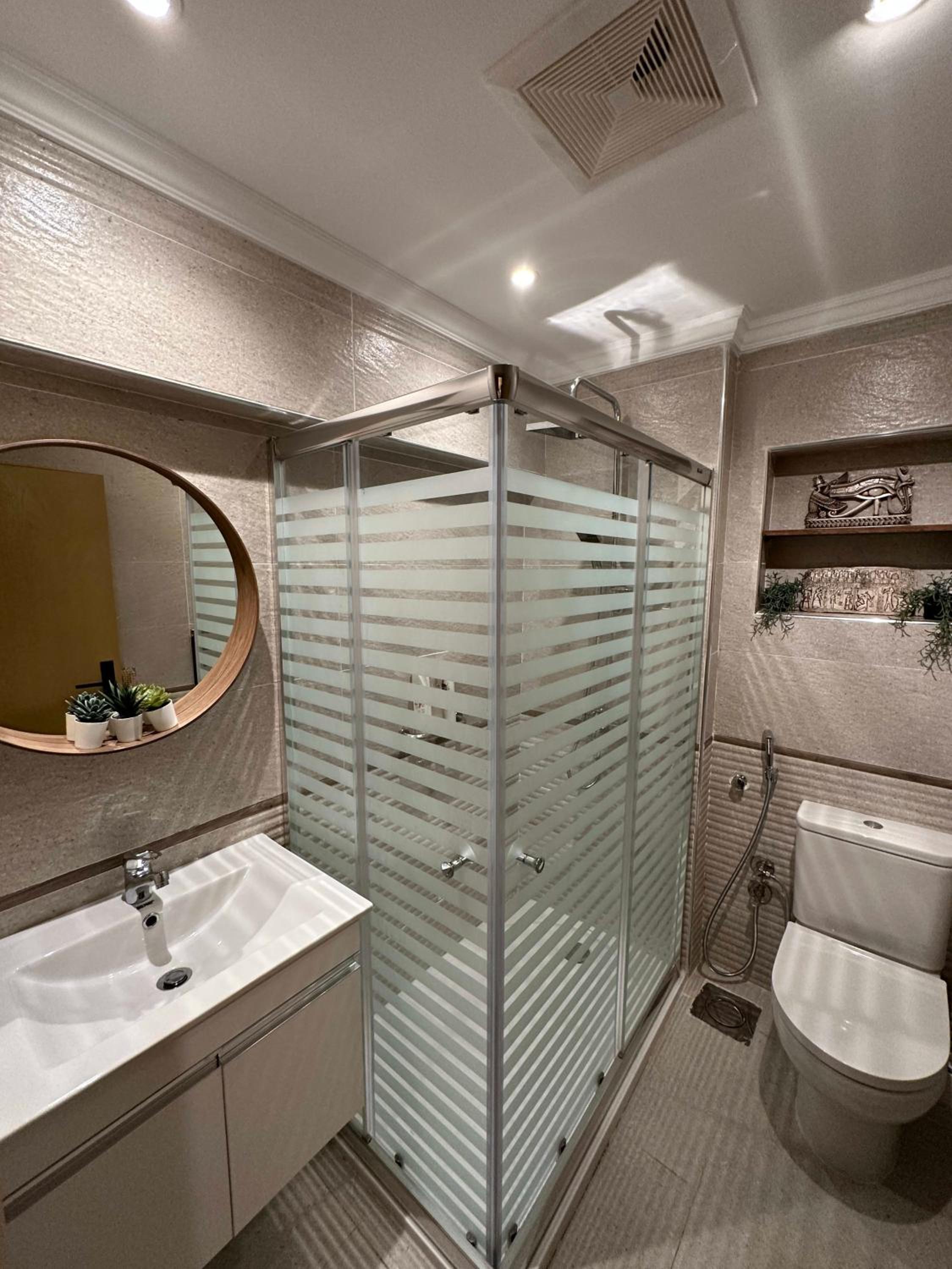 The Helio Suite Modern 1bdrm
