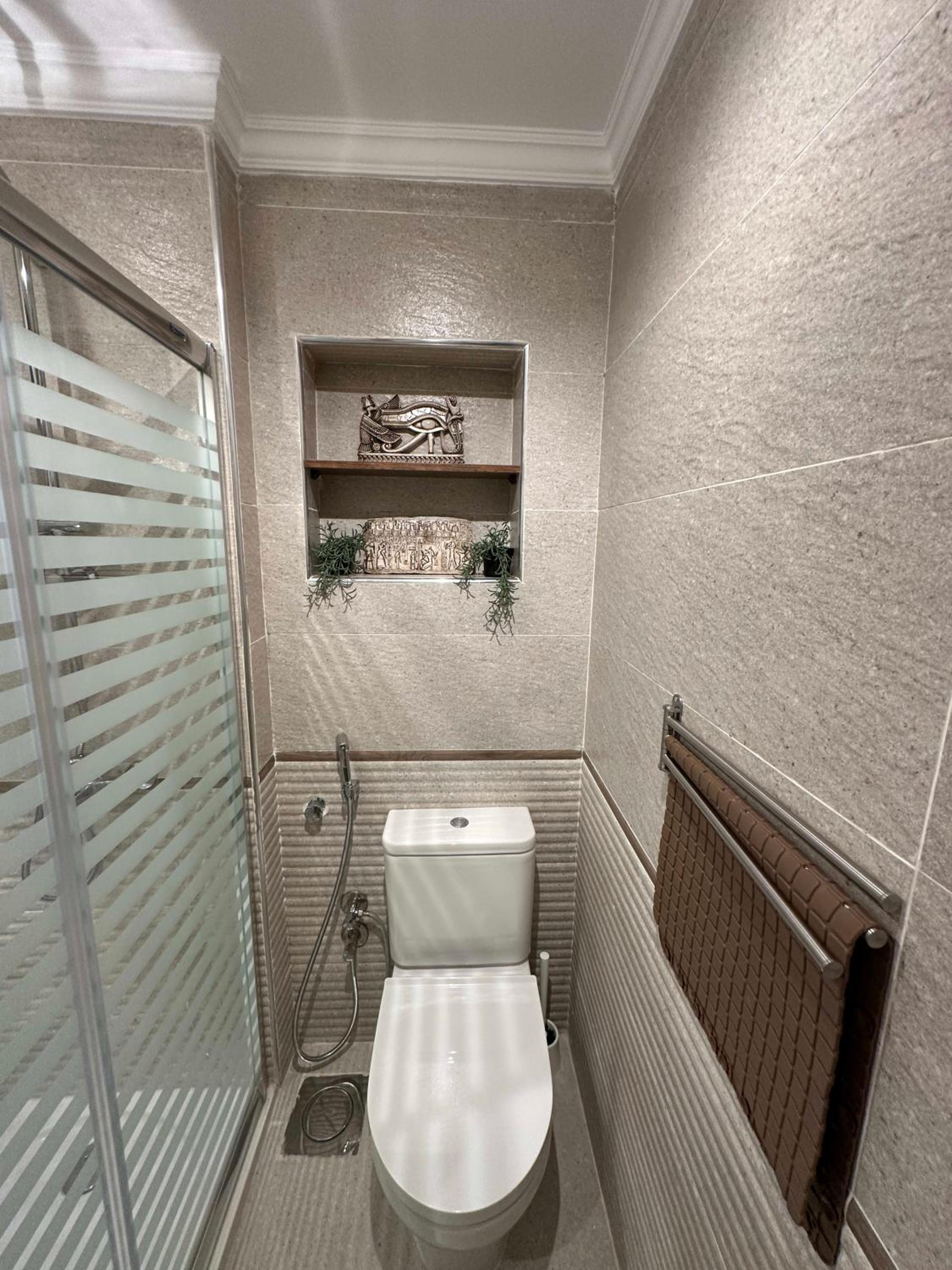 The Helio Suite Modern 1bdrm