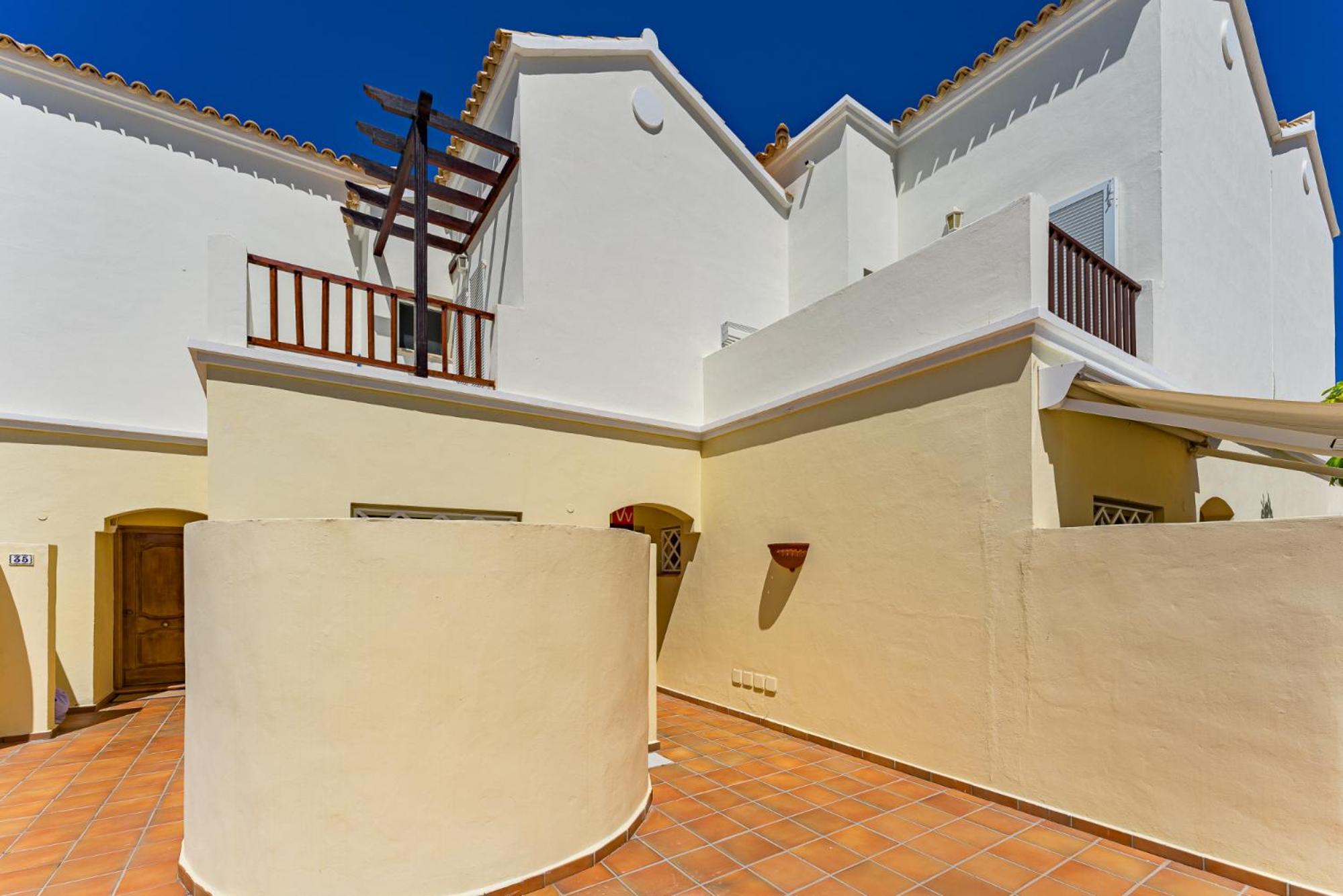 Oasis Golf house in Las Americas
