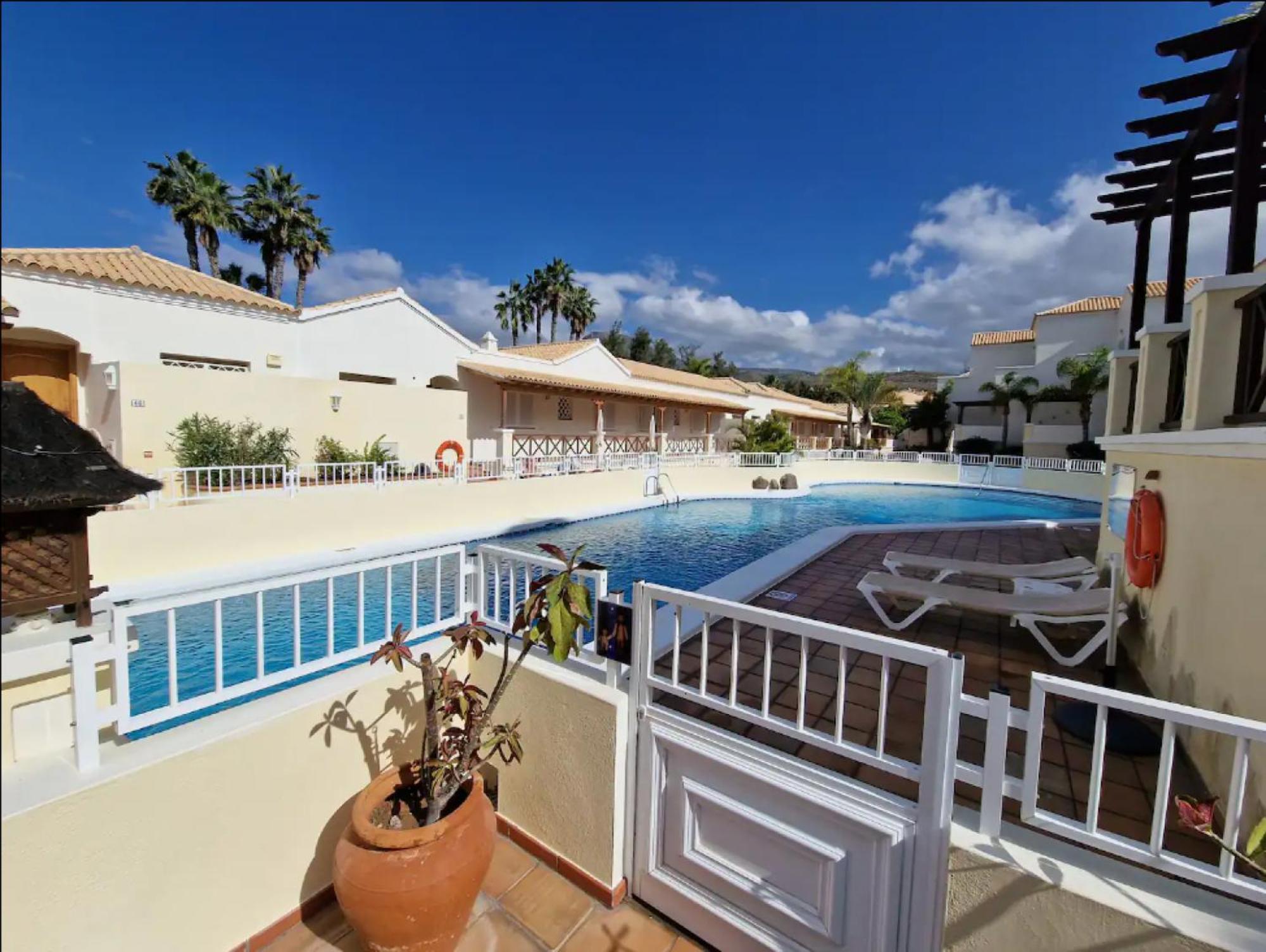 Oasis Golf house in Las Americas