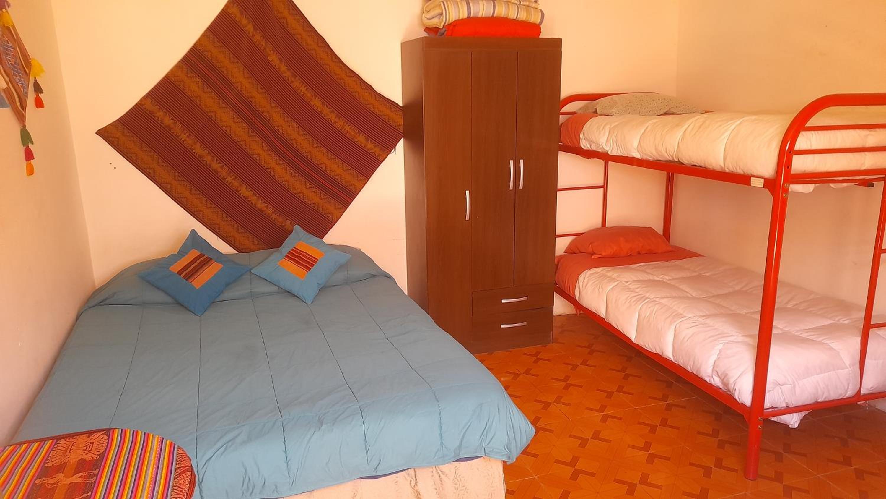 Hostal Open House