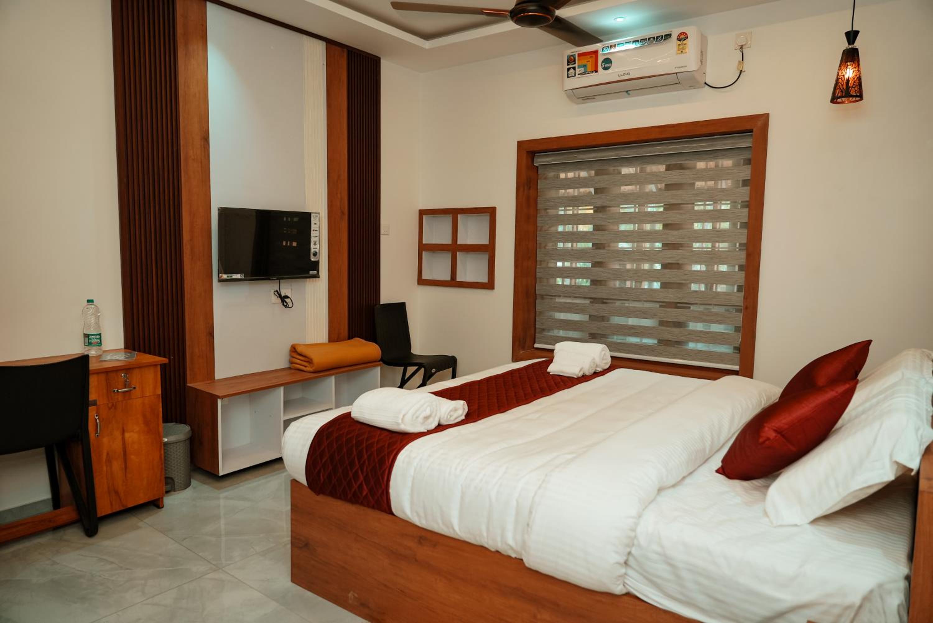 Kalloos Island Backwater Resort