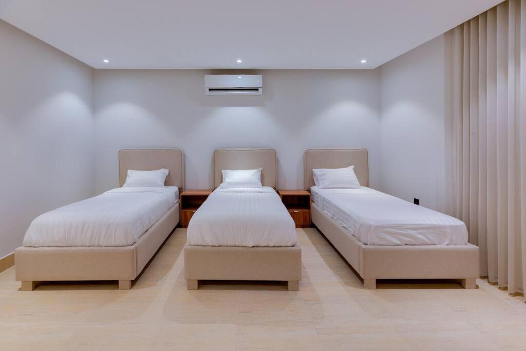 Elegant 2BR Apartment Qortubah NZL132