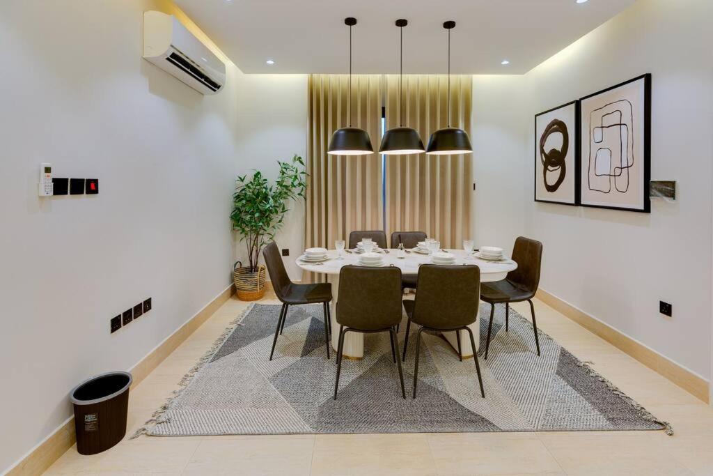 Elegant 2BR Apartment Qortubah NZL132