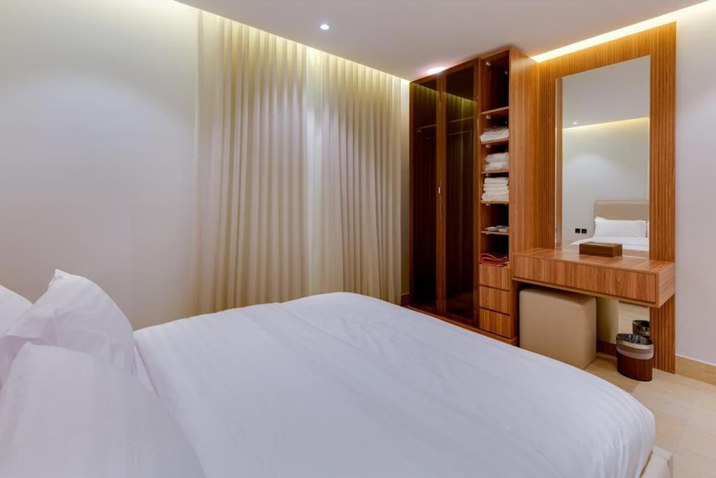 Elegant 2BR Apartment Qortubah NZL132