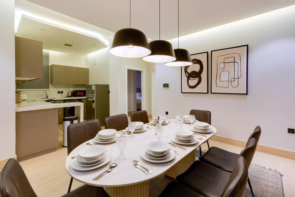 Elegant 2BR Apartment Qortubah NZL132