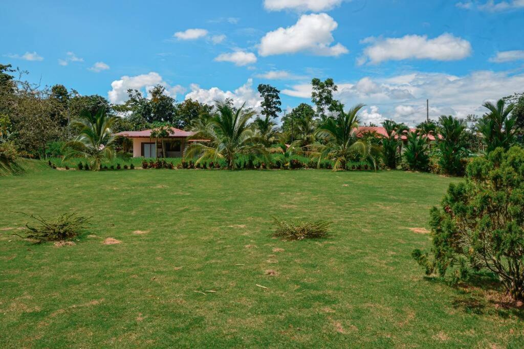 La Fortuna Country House