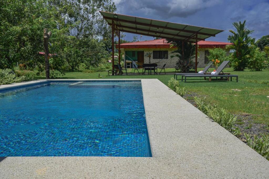 La Fortuna Country House
