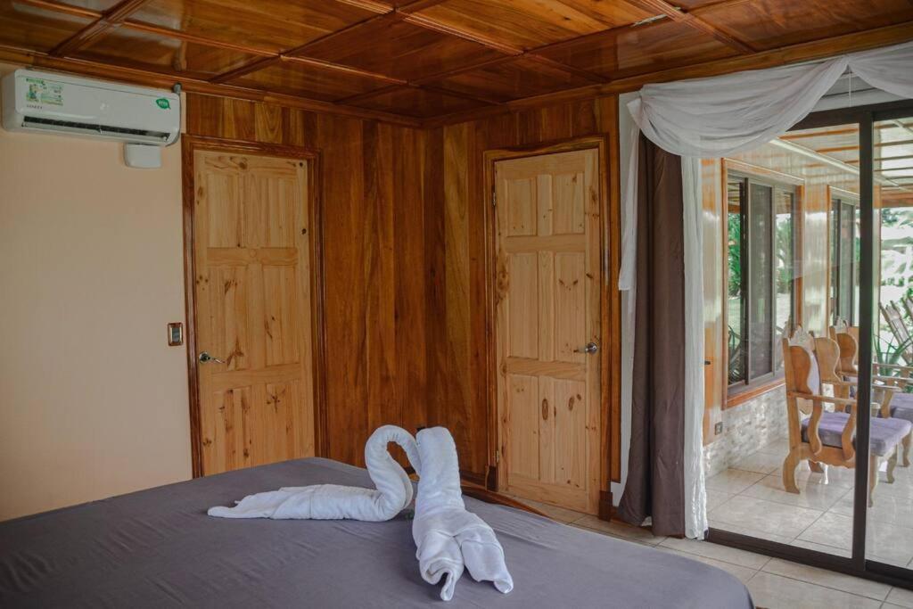 La Fortuna Country House
