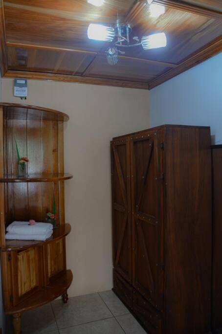 La Fortuna Country House
