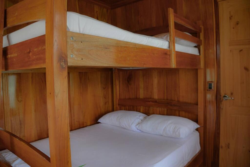 La Fortuna Country House