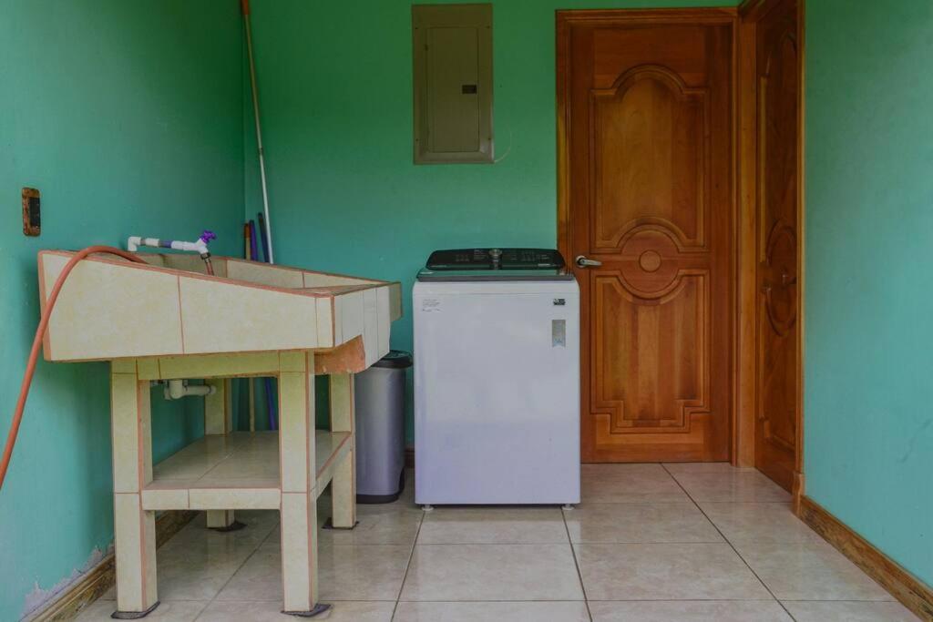 La Fortuna Country House