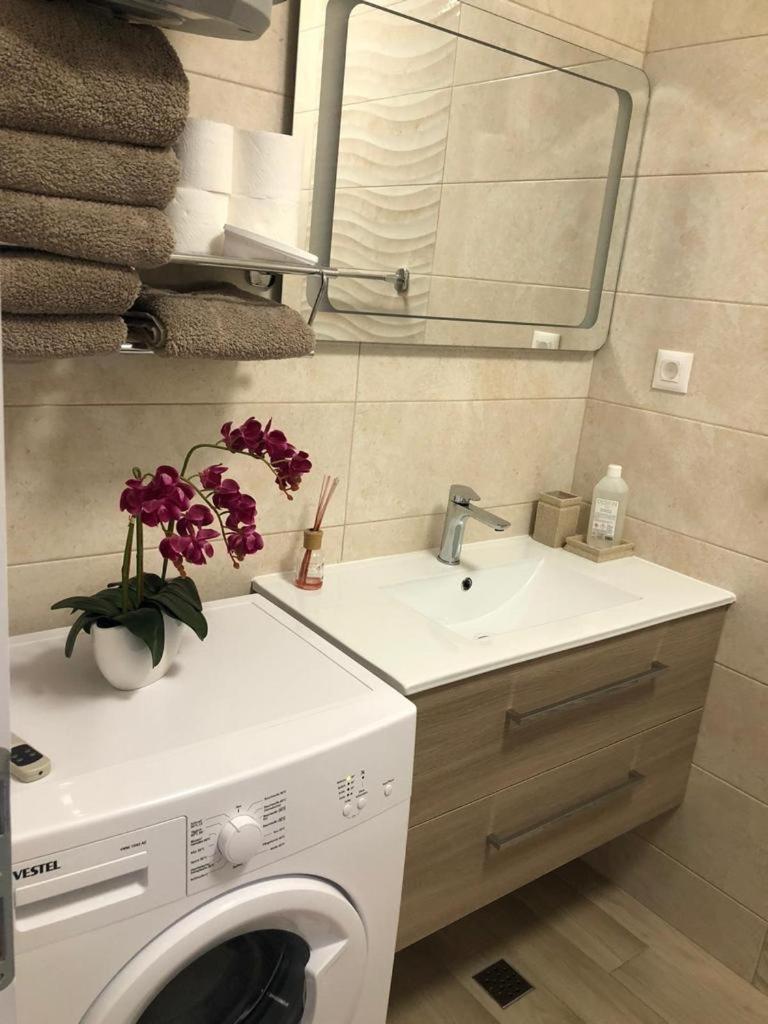 Makarska Apartment Seaview, Mountains and Sunrise view 4
