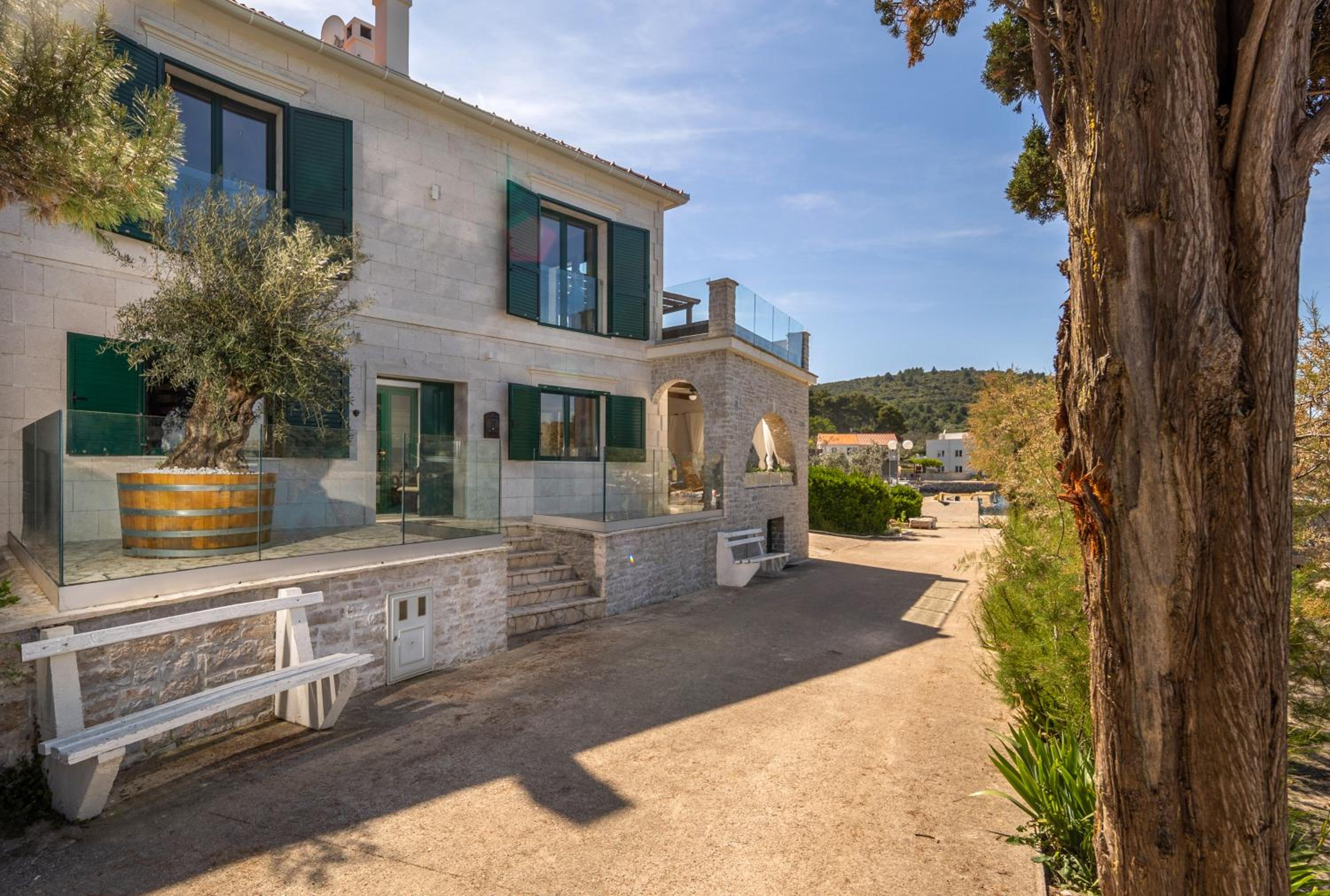 Villa Mare Vista view 3