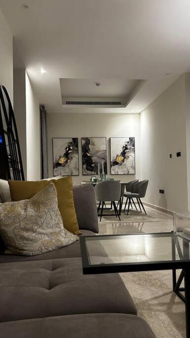 Warm Apartment near to Boulevard