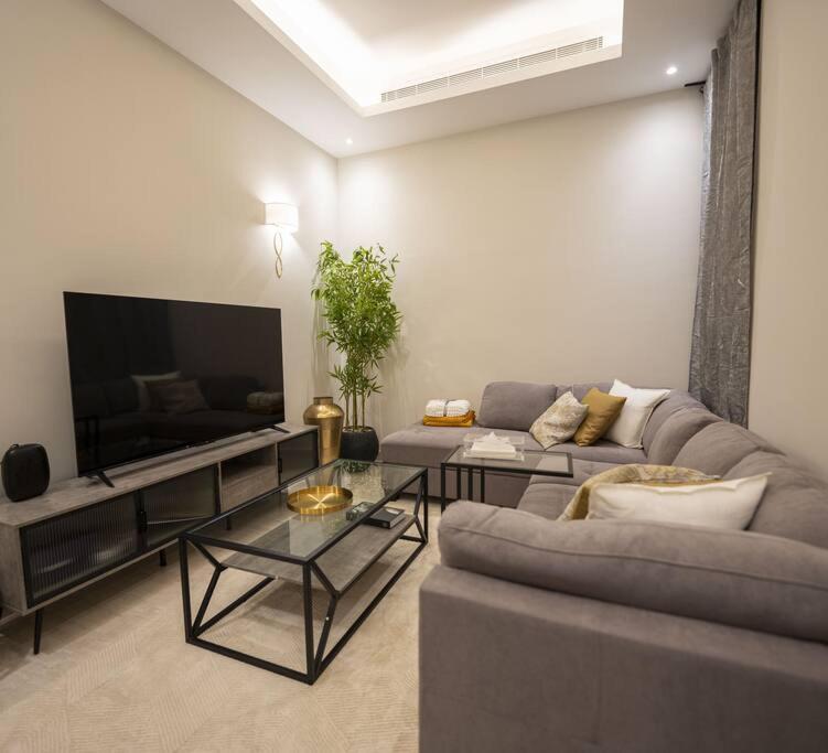Warm Apartment near to Boulevard