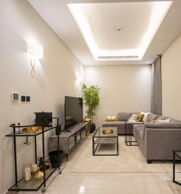 Warm Apartment near to Boulevard