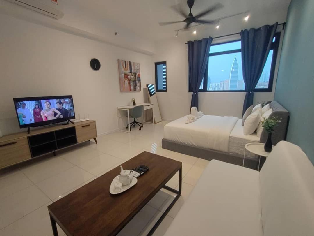Chambers Residence Luxury Suites by Cozy Stay