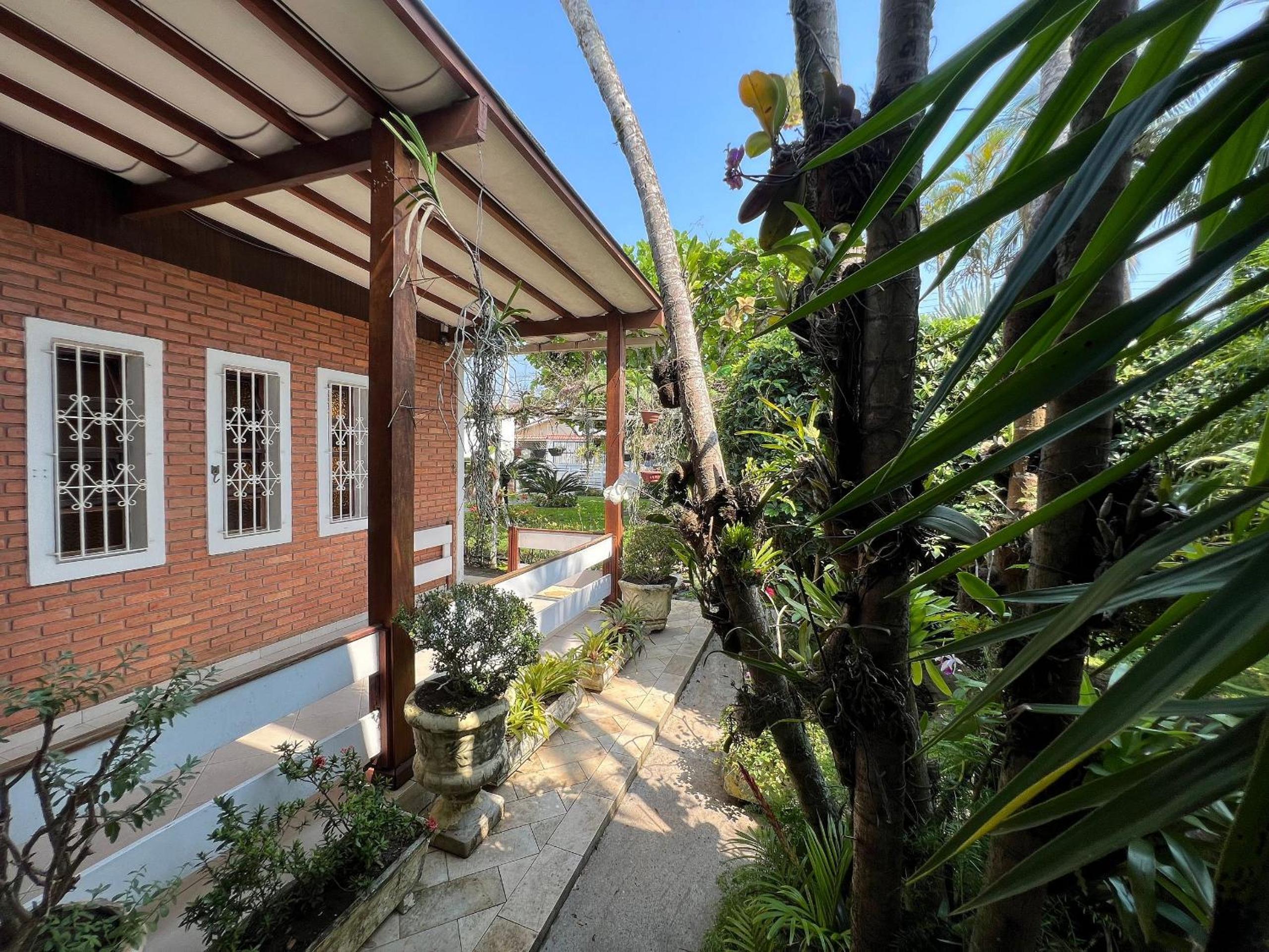 Casa de Praia a 150m da praia com Conforto Total Ar-Condicionado, Enxoval, Wi fi e Piscina Privativa