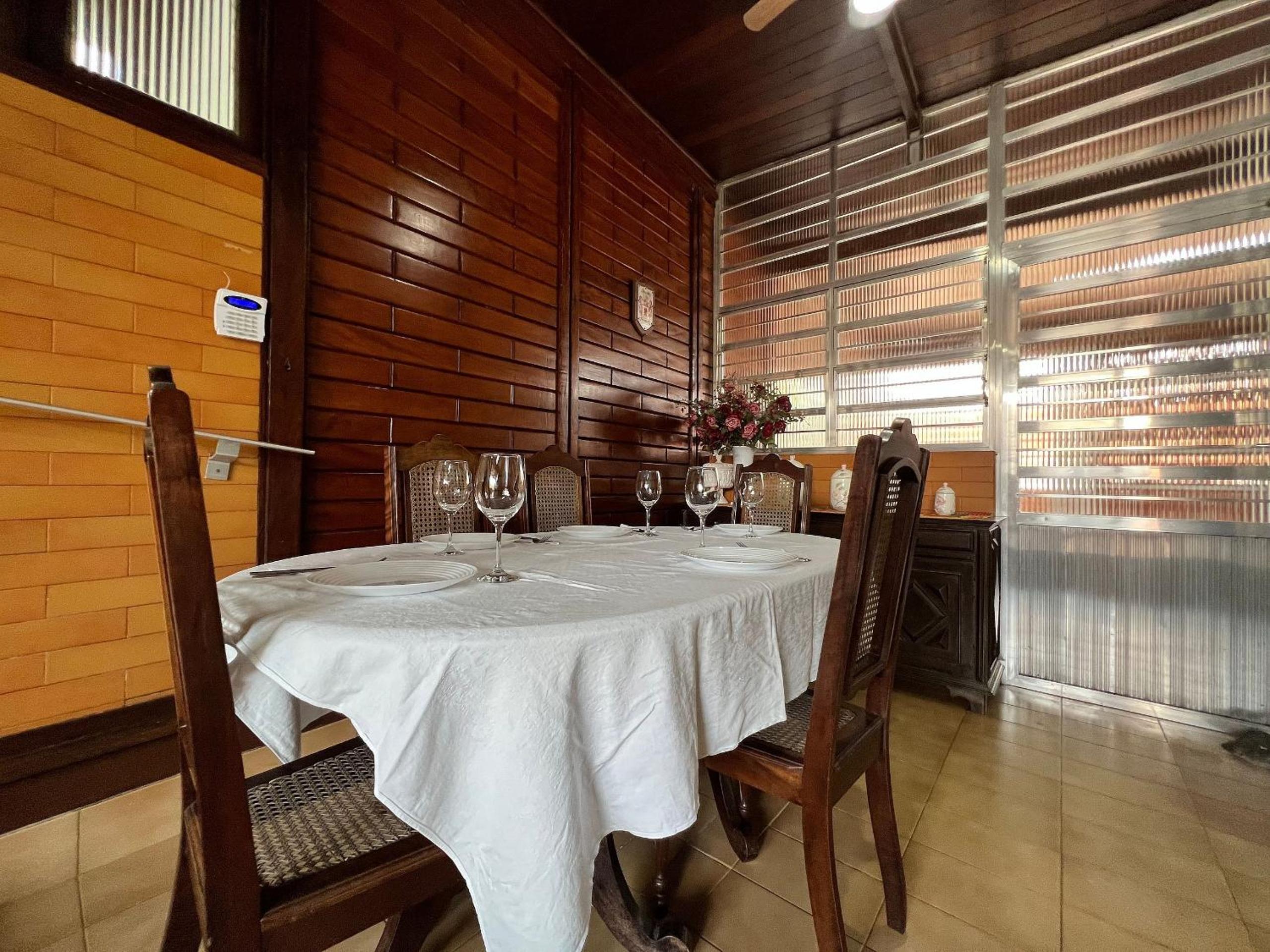 Casa de Praia a 150m da praia com Conforto Total Ar-Condicionado, Enxoval, Wi fi e Piscina Privativa